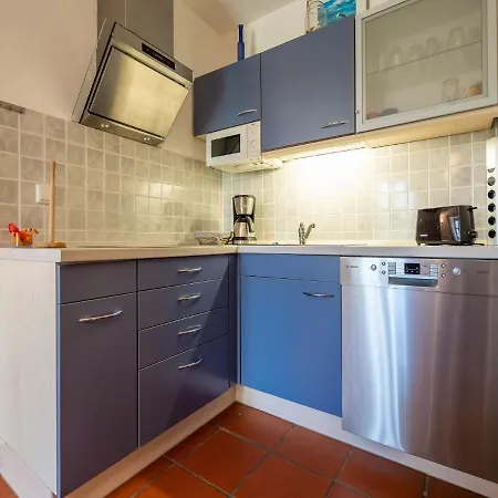 Rugana - Komfortplus Mit 1 Schlafzimmer Und Terrasse A02 Apartment